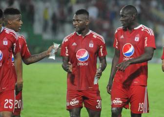 Dolorosa caída de América en el debut en el cuadrangular B