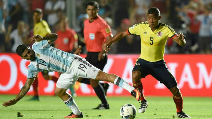La Selección Colombia perdió ante Argentina en San Juan.