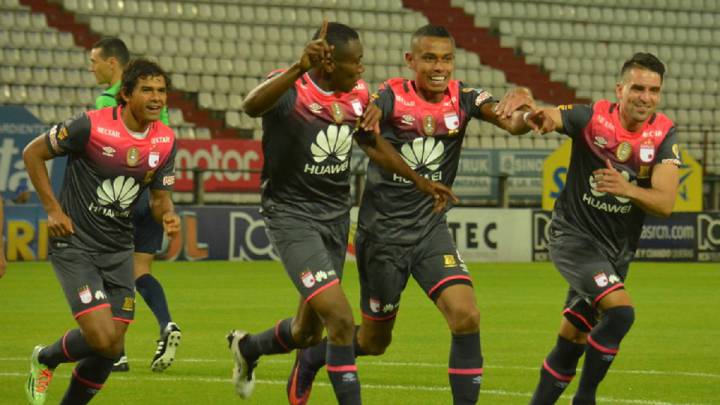 Con goles de Héctor Urrego y Humberto Osorio Botello, Santa Fe ganó en Manizales y clasificó en el cuarto lugar. Por el Caldas marcó Lopera.