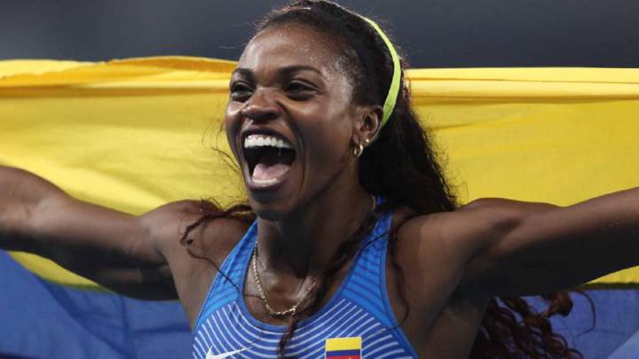 Por su medalla olímpica en los Juegos de Río 2016 y su tercer título consecutivo en la Liga de Diamante, la atleta antioqueña ganó el premio absoluto en 2016.