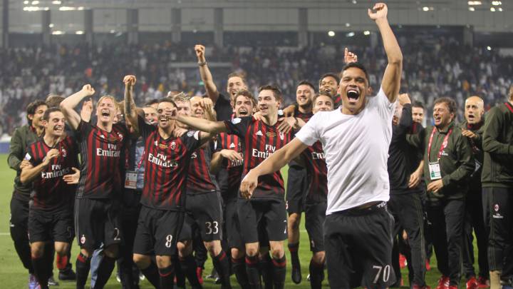 Carlos Bacca cierra un año complicado con titulo italiano