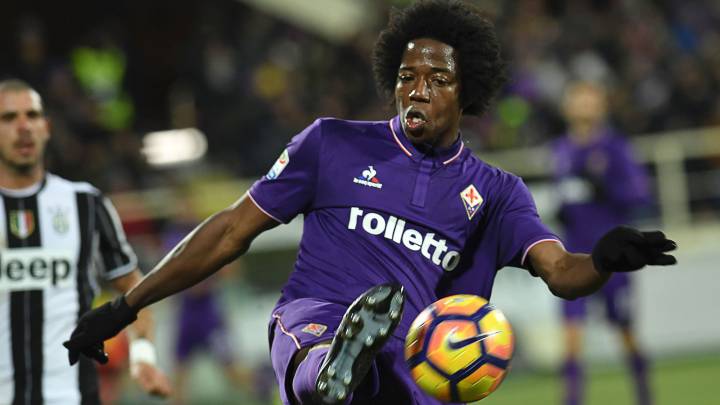 Carlos Sánchez llegará a 300 partidos en Europa este sábado en ChievoVerona-Fiorentina, por la Serie A, y se convertirá en el séptimo futbolista colombiano en alcanzar esa cifra