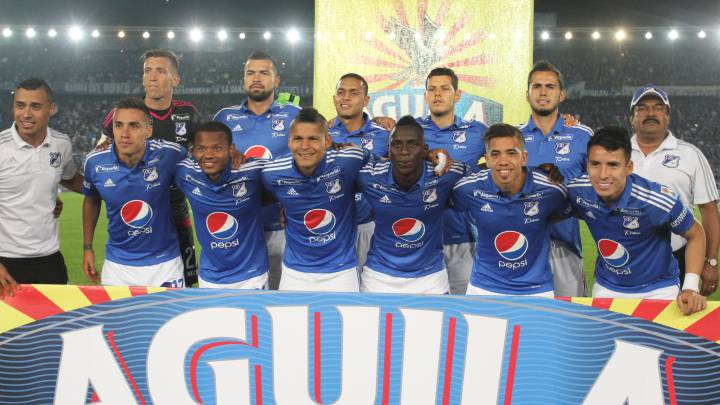 Millonarios viajó a Brasil este domingo con una nómina de 20 jugadores para enfrentar el miércoles al Atlético Paranaense, en el partido de ida de la Fase II de la Copa Libertadores 2017