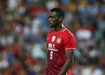 El West Ham ahora va por Jackson Martínez