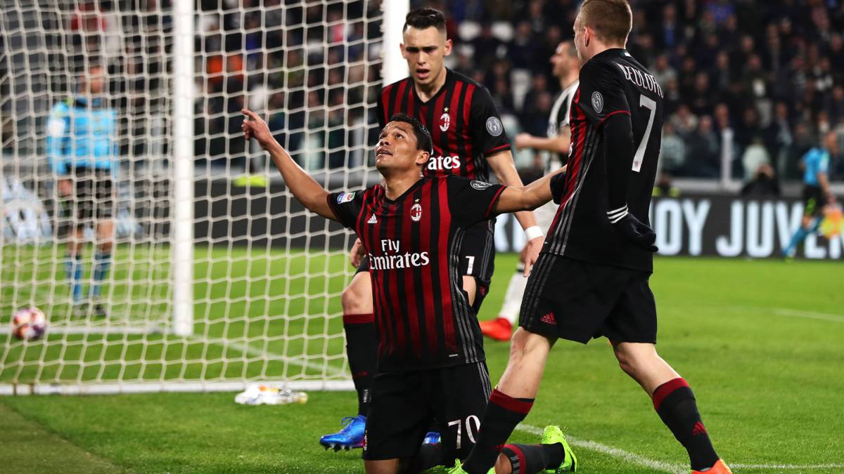 Carlos Bacca marca primer gol a Buffon