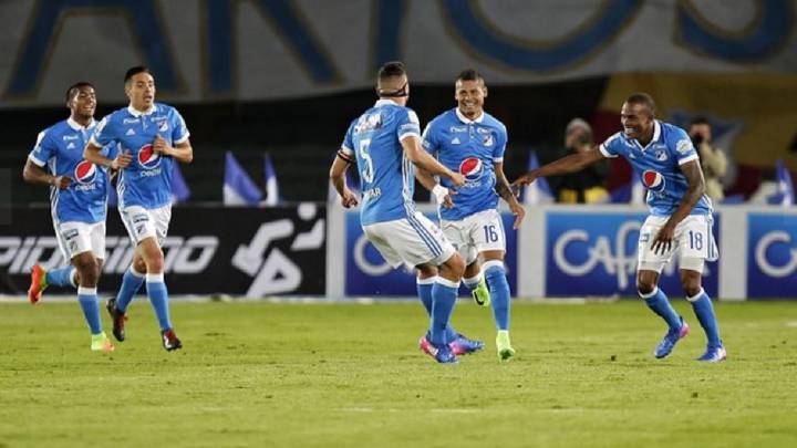 Millonarios venció 3-0 a Santa Fe en el estadio El Campín, en el clásico bogotano de la fecha 10 de Liga Águila, con goles de Cadavid, Del Valle y Machado