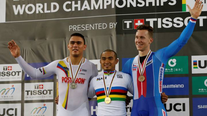 Fabián Puerta gana medalla de Plata, en la prueba del Keirin, en el Campeonato Mundial de Ciclismo de Pista de la UCI que se lleva a cabo Hong Kong 2017