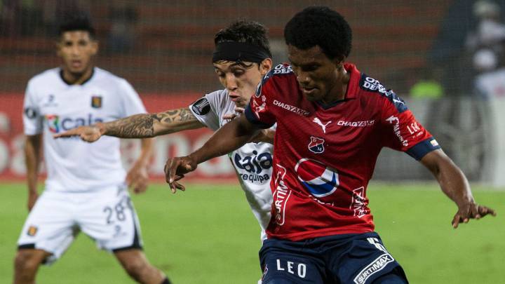 Sigue el Melgar vs Medellín en vivo online: Jornada 4 del grupo 3 de la Copa Libertadores 2017 desde el estadio Monumental de la UNSA de Arequipa, Perú, este miércoles 26 de abril de 2017 a las 19:00 horas.
