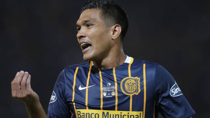 Teófilo Gutiérrez, en su último partido con Rosario Central, marcó gol de pena máxima y fue expulsado en el empate 3-3 contra Talleres en Arroyito