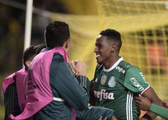 Yerry Mina se lesiona en el triunfo de Palmeiras ante Avai