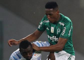 Mina, pretendido por el Barça, podría haberse fracturado el pie