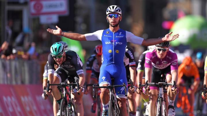 Fernando Gaviria gana etapa en el Tour de Gran Bretaña.
