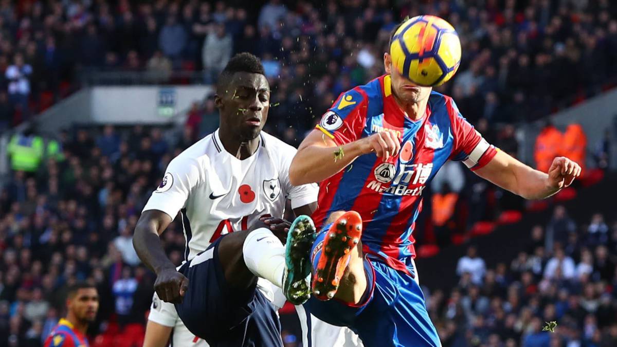 Tottenham ganó con el debut de un argentino en el arco