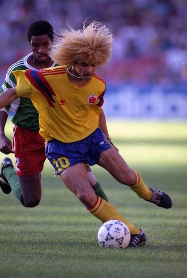 Carlos "El Pibe" Valderrama con la camiseta amarilla de Colombia en Italia 1990.
