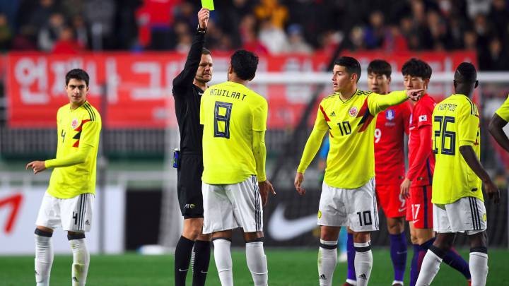 Abel Aguilar, James Rodríguez y Stefan Medina, en el partido amistoso ante Corea del Sur