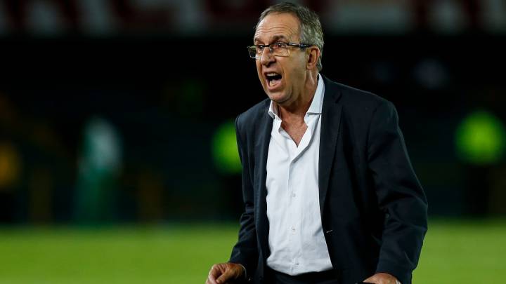 Pelusso señala a Omar Pérez como responsable de su salida de Sanra Fe tras ganar la Copa Sudamericana