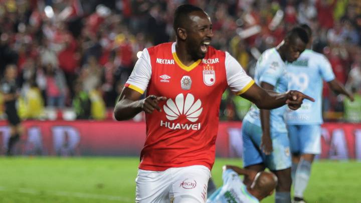 Juan David Valencia celebra un gol ante Jaguares