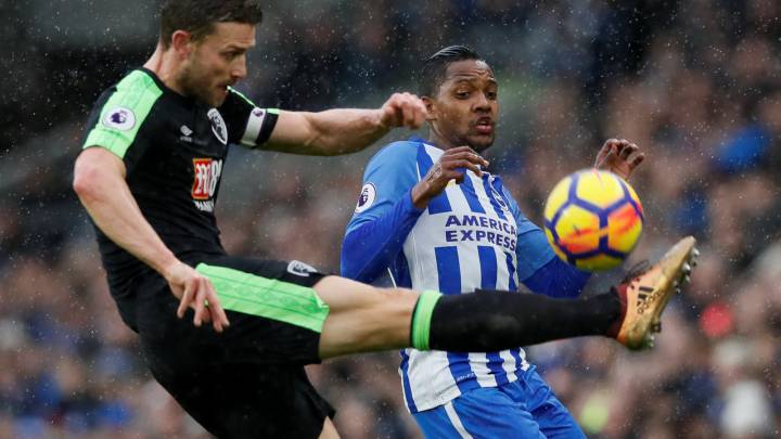 José Heriberto Izquierdo ante el Bournemouth en Premier League