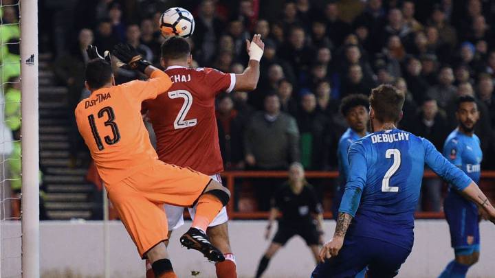 Nottingham venció 4-2 al Arsenal de David Ospina en la tercera ronda de la FA Cup. El arquero colombiano fue titular y tuvo un buen primer tiempo.