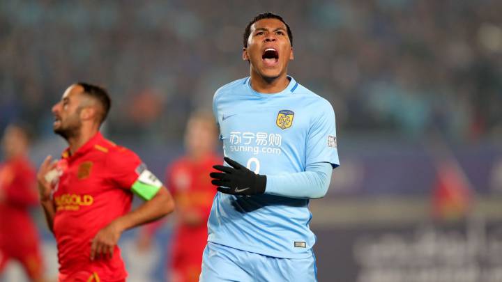 Roger Martínez es nuevo jugador del Villarreal y hará dupla en ataque con Carlos Bacca