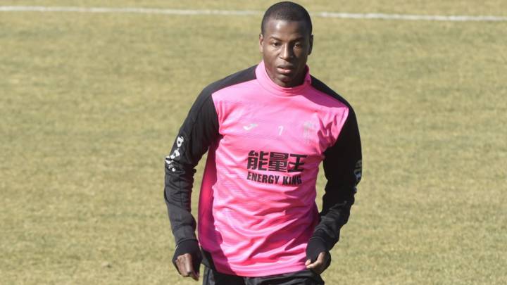 Adrián Ramos, delantero colombiano descarta su fichaje por el América de Cali