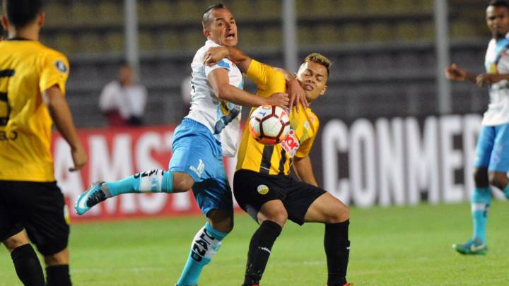 Táchira elimina a Macará y será el rival de Santa Fe