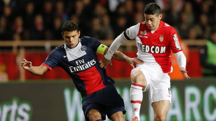 James Rodríguez y Thiago Silva en un clásico Mónaco-PSG