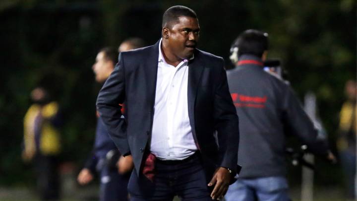 Hubert Bodhert, técnico de Once Caldas que por ahora lidera la Liga Águila I-2018