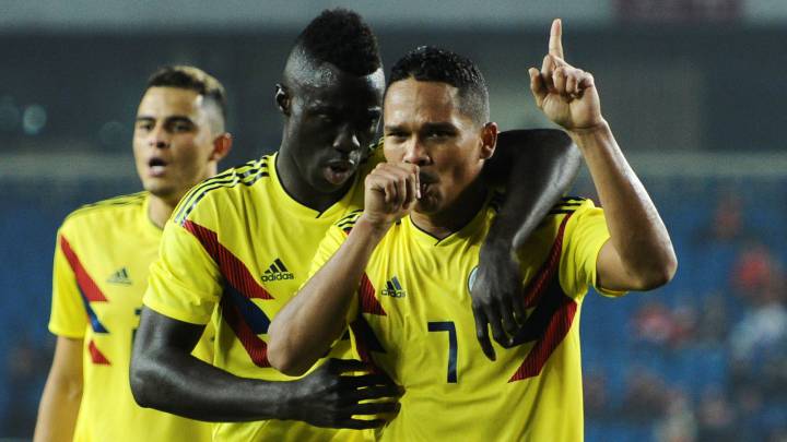 Carlos Bacca y Davinson Sánchez, jugadores de la Selección Colombia