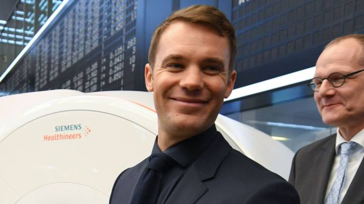 Manuel Neuer sigue en proceso de recuperación. Aún se duda de su presencia en Rusia 2018
