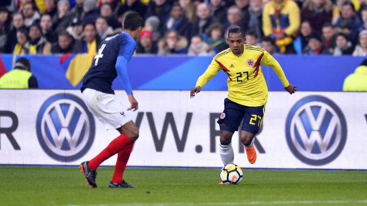 La izquierda y el '9', puestos de más competencia en Selección