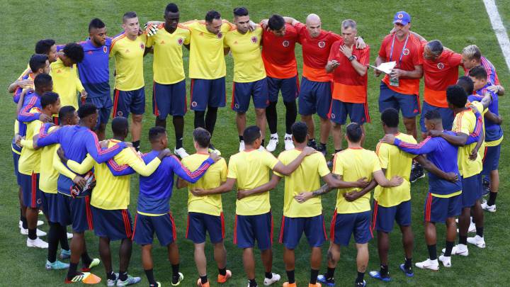 Colombia en la oración antes del entrenamiento en Saransk, previo al partido contra Japón