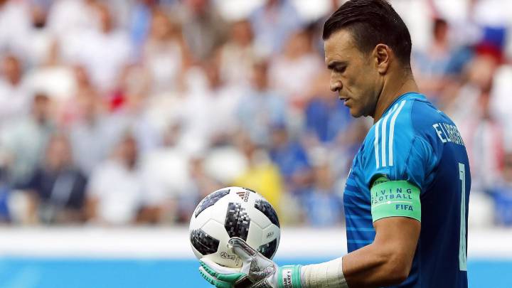 El Hadary le quita el récord a Mondragón en el Mundial