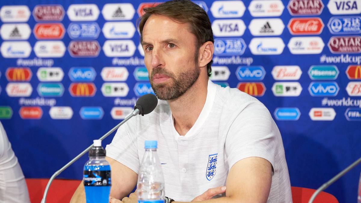 El papelito de Lehmann ahora es la botella de Pickford