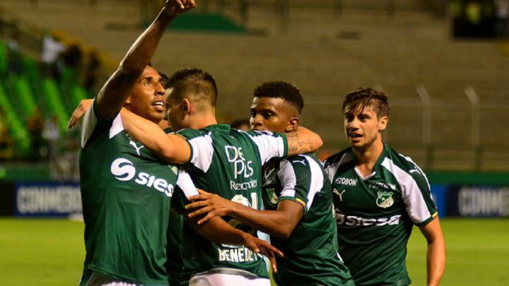 Jugadores del Deportivo Cali celebrando uno de los goles en el triunfo sobre Bolívar por la segunda fase de Copa Sudamericana 2018