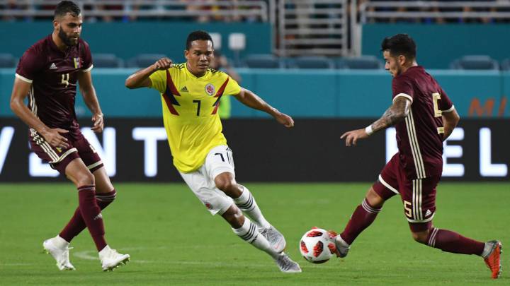 Carlos Bacca destacó el nivel de Juan Fernando Quintero y aseguró que se sintió muy cómodo jugando al lado de Falcao porque sabe generarle espacios.