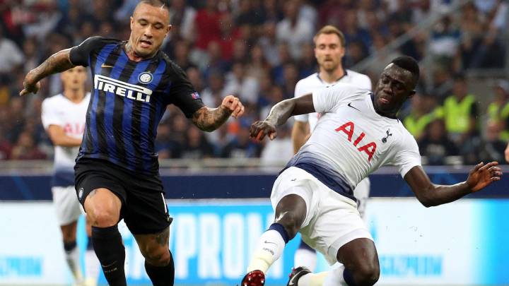 Tottenham con el colombiano Dávinson Sánchez pierde 2-1 contra Inter de Milán en la primera fecha de la Liga de Campeones en el estadio Giuseppe Meazza