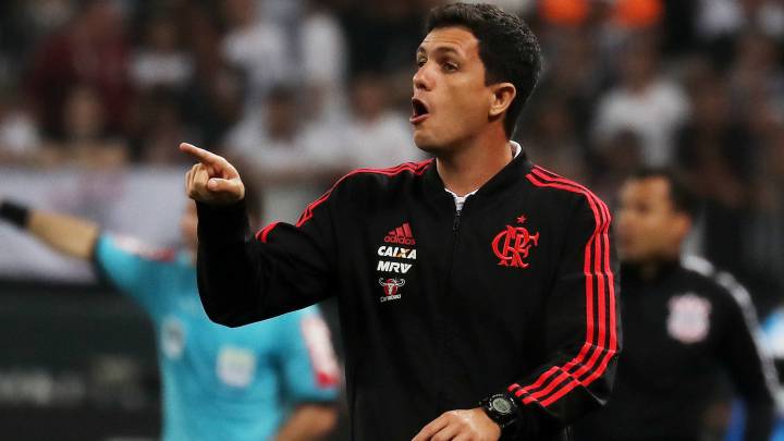 Los colombianos Gustavo Cuéllar, Fernando Uribe, Marlos Moreno y Orlando Berrío se quedaron sin técnico en Flamengo, tras la salida de Mauricio Barbieri.