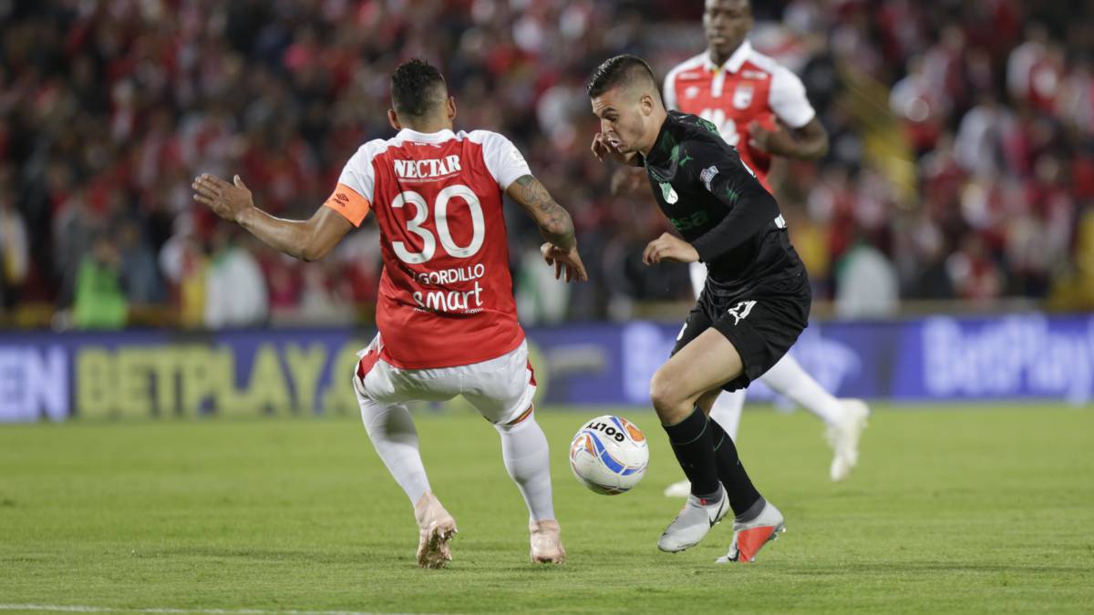 Santa Fe perdió 0-2 ante Deportivo Cali por la fecha 12 de la Liga Águila. Camilo Vargas fue la gran figura del partido con cuatro atajadas.