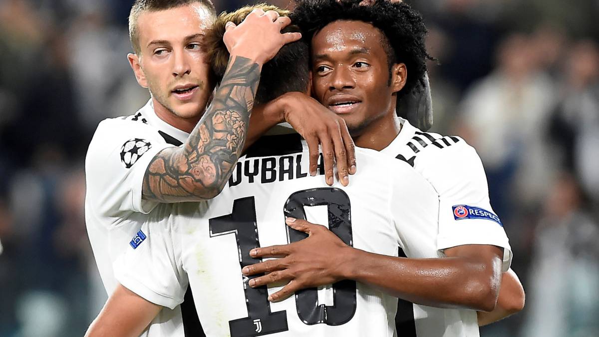 Bernardeschi, Dybala y Cuadrado ante el Young Boys de Suiza.