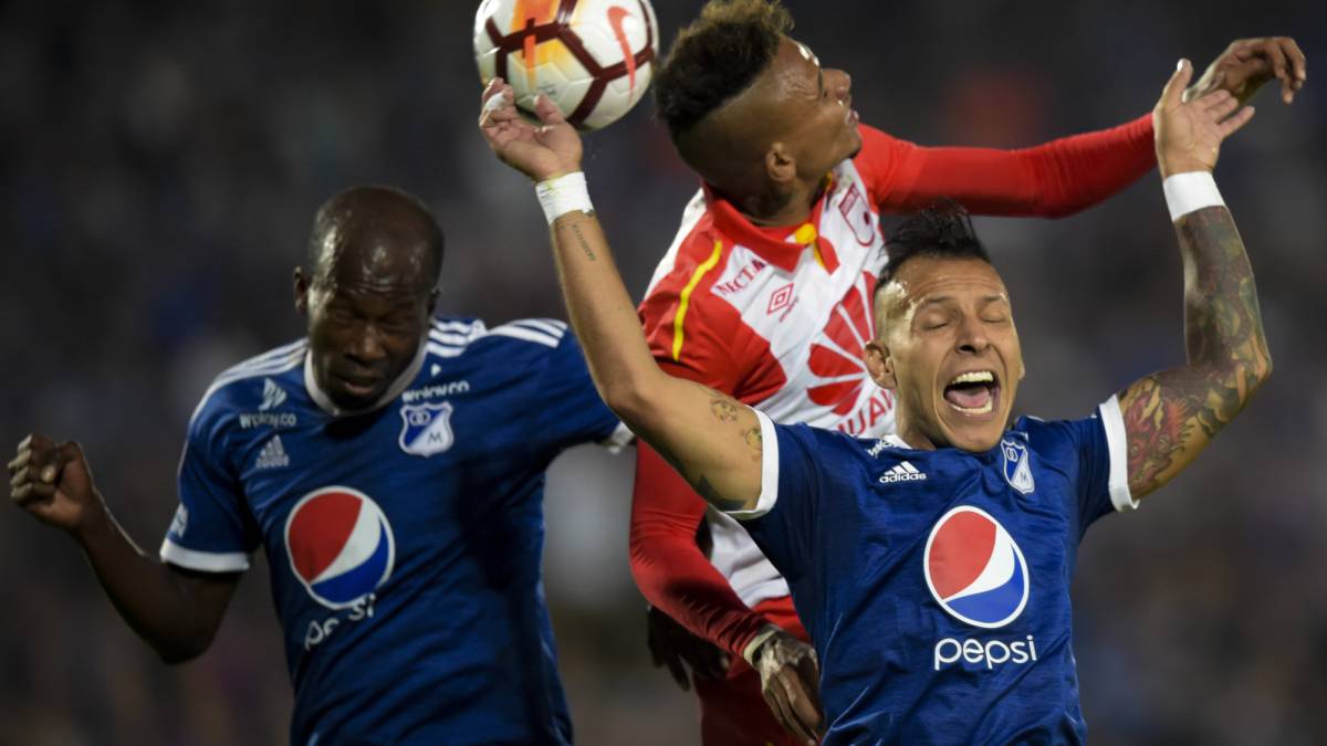 Millonarios perdió contra Santa Fe en el desempate por penales, en el juego de vuelta de la Copa Sudamericana. Gabriel Hauche falló un penal