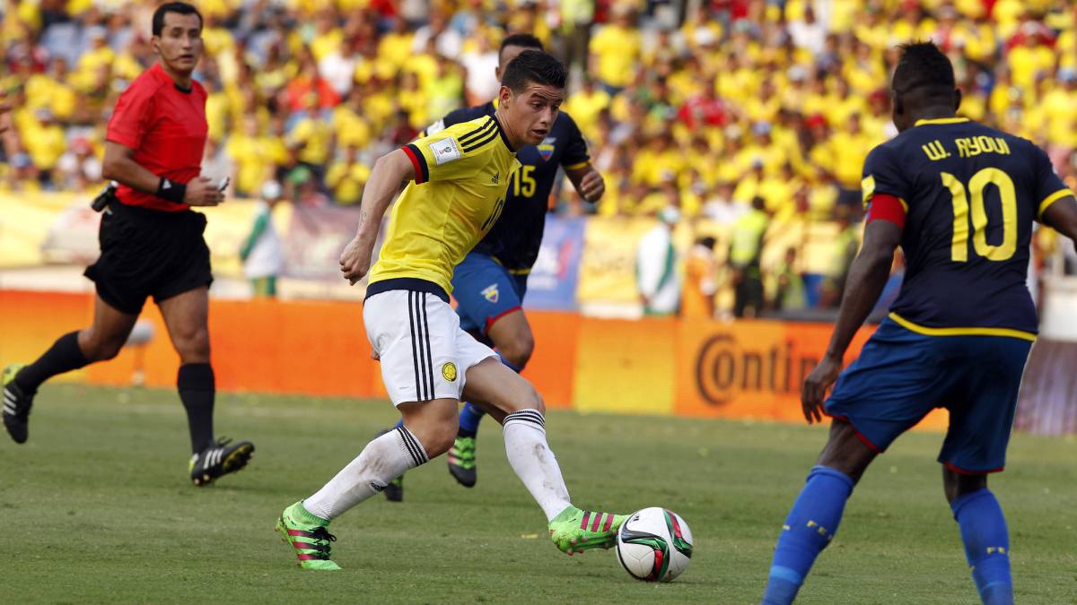James Rodríguez contra Ecuador en Eliminatorias