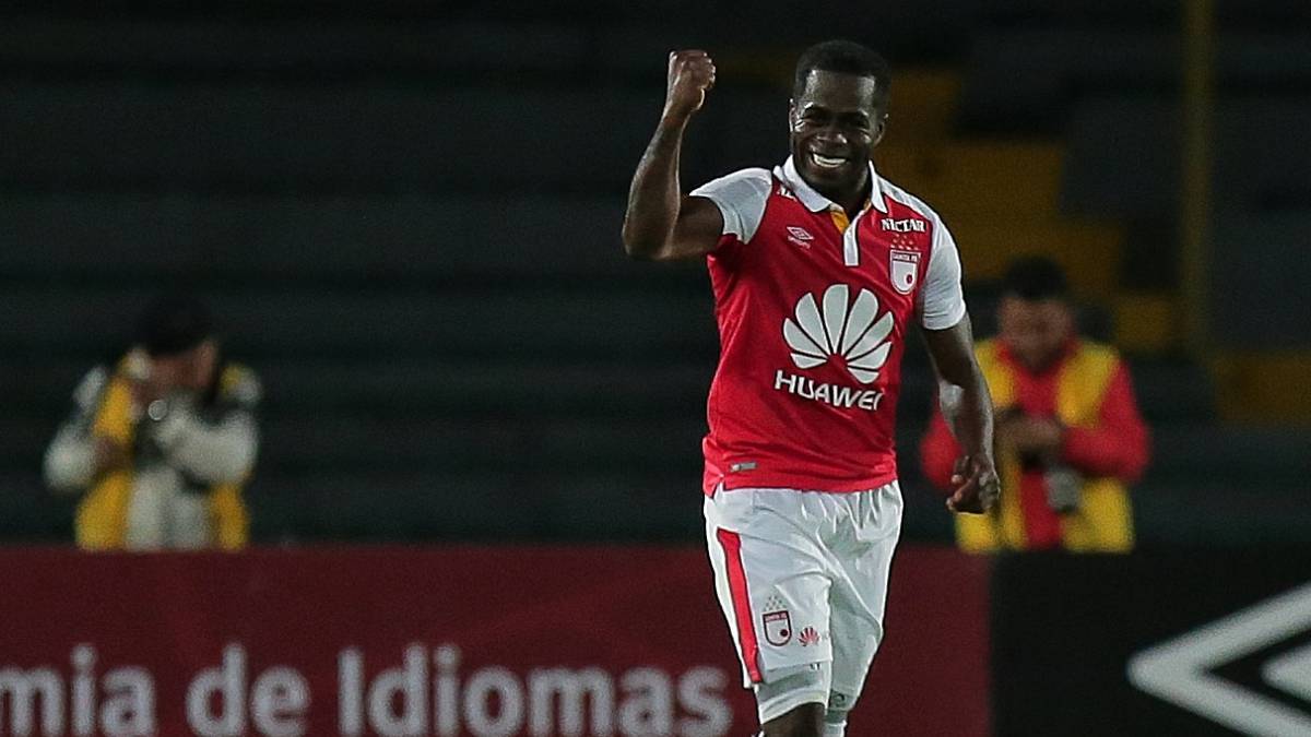 Carmelo marca doblete y Santa Fe regresa a los ocho