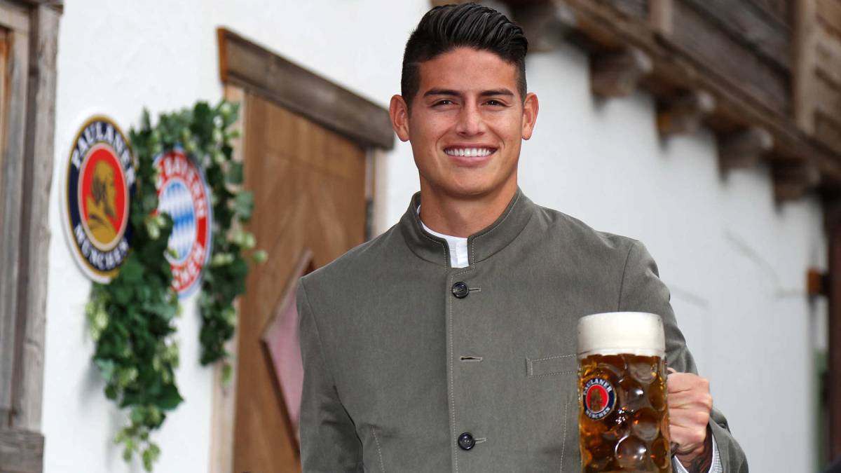 James presente en el Oktoberfest con el Bayern Múnich
