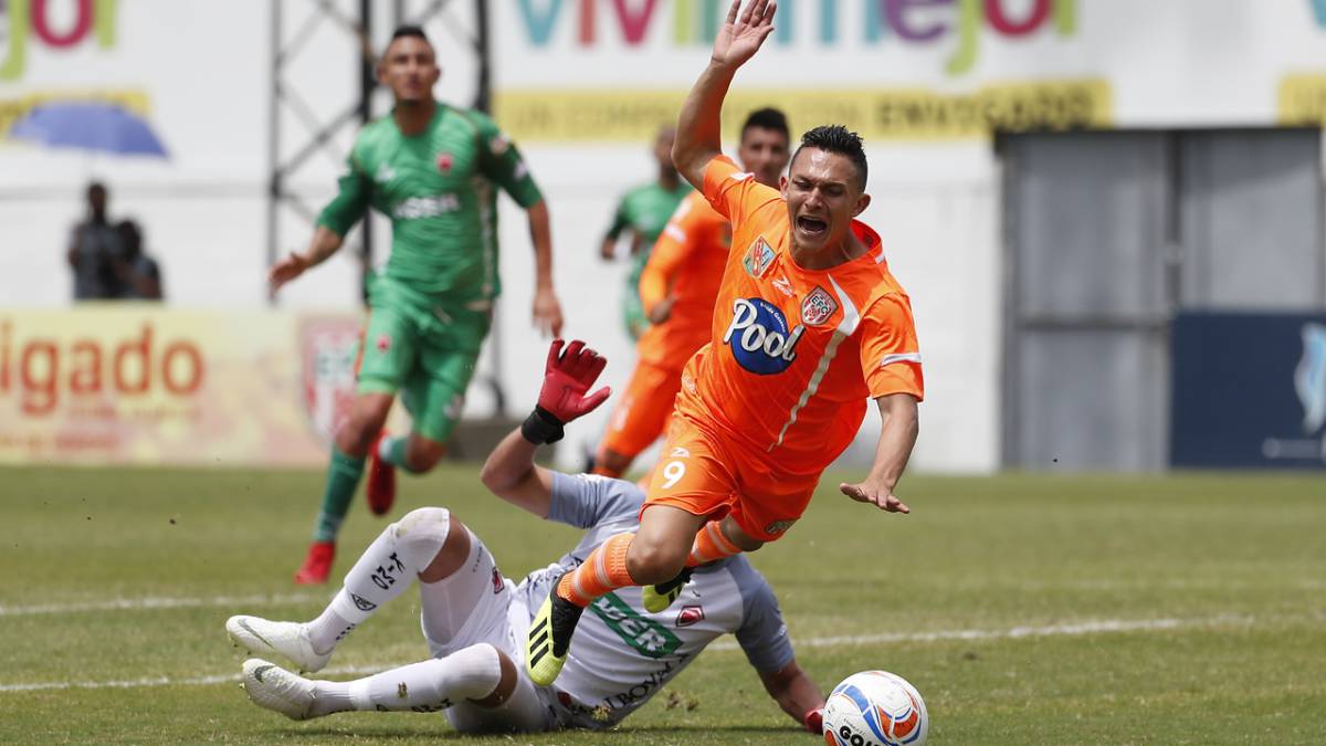 Iván Angulo le da el triunfo a Envigado contra Jaguares