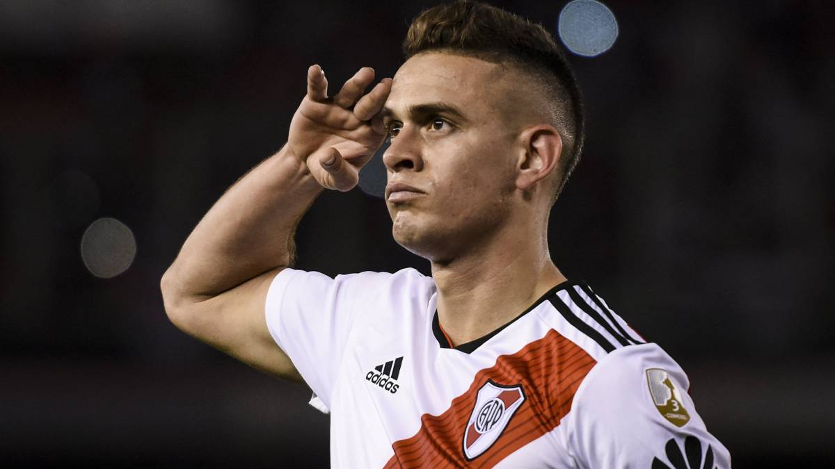 Rafael Santos Borré comenzó entrenando niños