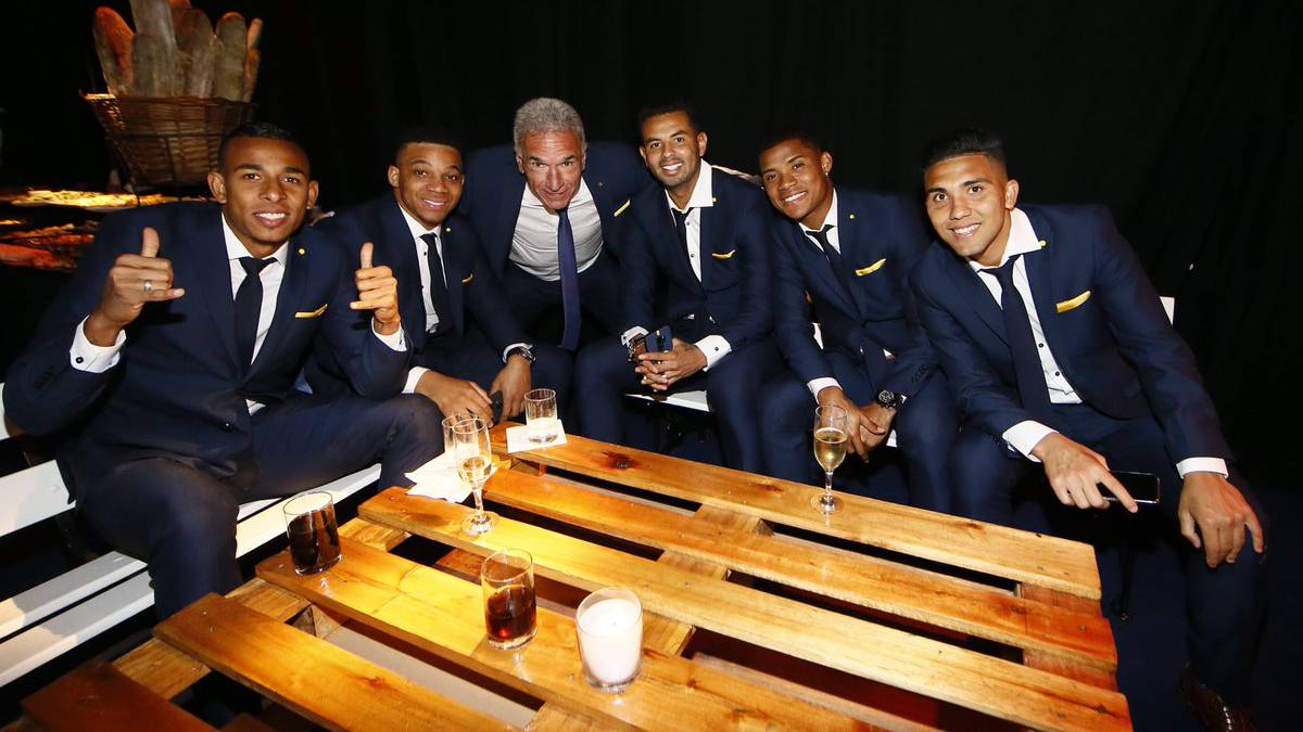 Wilmar Barrios contó que sigue en Boca Juniors porque quiere ganar la Copa Libertadores. El colombiano compartió junto a su equipo en un evento social.