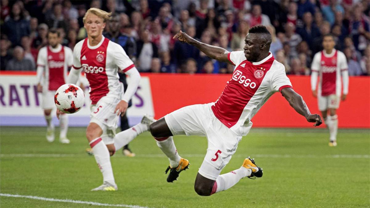 El colombiano Dávinson Sánchez y Tottenham visitarán este miércoles 24 de octubre a PSV en Holanda, por la fecha 3 del grupo B de la Champions League.