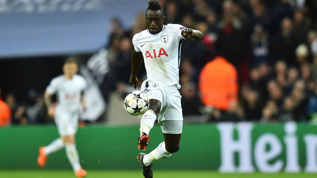 Davinson: "El mejor delantero que he enfrentado es Firmino"