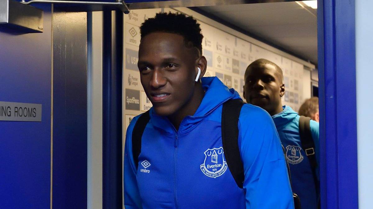 Yerry Mina está listo para ser titular con el Everton pero Zouma y Keane tienen un buen presente por eso podría debutar en una línea de tres defensores